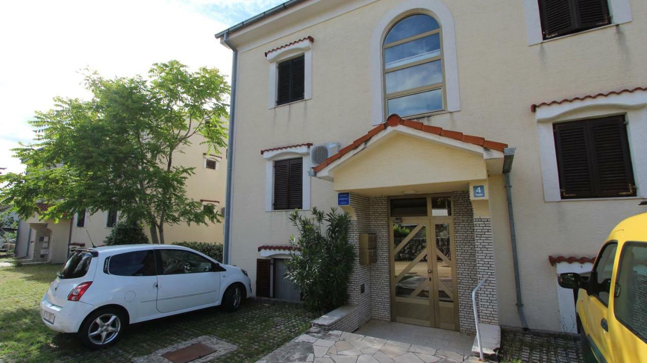 Studio Balen Malinska Exterior foto